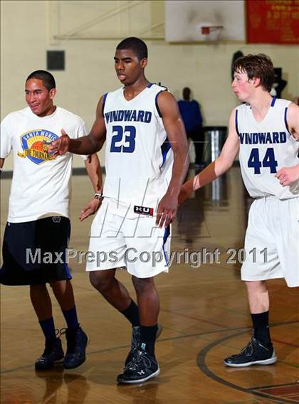 Thumbnail 3 in Torrey Pines vs. Windward (Fairfax State Preview Classic) photogallery.