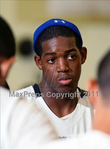 Thumbnail 1 in Torrey Pines vs. Windward (Fairfax State Preview Classic) photogallery.