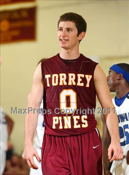 Thumbnail 3 in Torrey Pines vs. Windward (Fairfax State Preview Classic) photogallery.