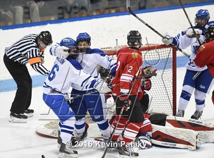 Thumbnail 2 in Fairfield Prep vs. Darien (CIAC D1 Final) photogallery.
