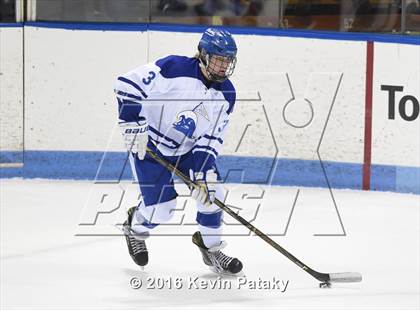 Thumbnail 3 in Fairfield Prep vs. Darien (CIAC D1 Final) photogallery.