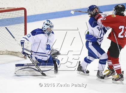 Thumbnail 3 in Fairfield Prep vs. Darien (CIAC D1 Final) photogallery.