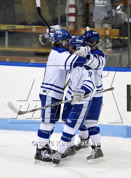 Thumbnail 3 in Fairfield Prep vs. Darien (CIAC D1 Final) photogallery.