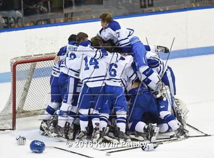 Thumbnail 2 in Fairfield Prep vs. Darien (CIAC D1 Final) photogallery.