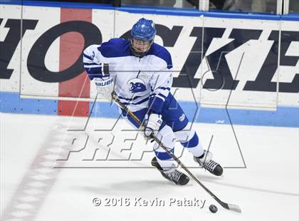 Thumbnail 3 in Fairfield Prep vs. Darien (CIAC D1 Final) photogallery.