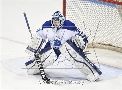 Thumbnail 3 in Fairfield Prep vs. Darien (CIAC D1 Final) photogallery.