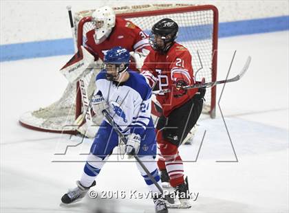 Thumbnail 1 in Fairfield Prep vs. Darien (CIAC D1 Final) photogallery.