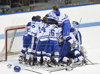 Thumbnail 1 in Fairfield Prep vs. Darien (CIAC D1 Final) photogallery.