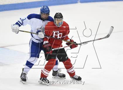 Thumbnail 3 in Fairfield Prep vs. Darien (CIAC D1 Final) photogallery.