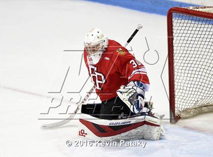 Thumbnail 2 in Fairfield Prep vs. Darien (CIAC D1 Final) photogallery.