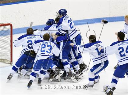 Thumbnail 2 in Fairfield Prep vs. Darien (CIAC D1 Final) photogallery.