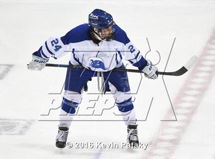 Thumbnail 2 in Fairfield Prep vs. Darien (CIAC D1 Final) photogallery.