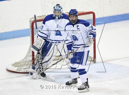 Thumbnail 2 in Fairfield Prep vs. Darien (CIAC D1 Final) photogallery.