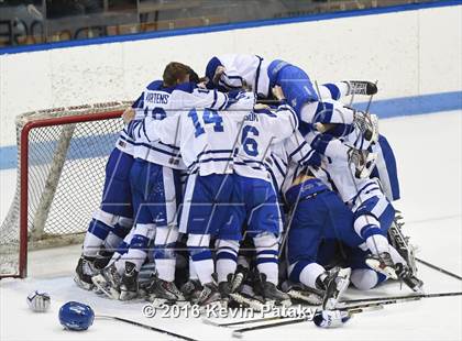 Thumbnail 2 in Fairfield Prep vs. Darien (CIAC D1 Final) photogallery.