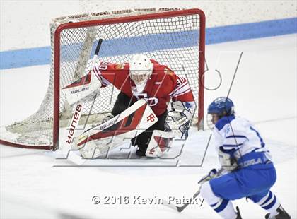 Thumbnail 3 in Fairfield Prep vs. Darien (CIAC D1 Final) photogallery.