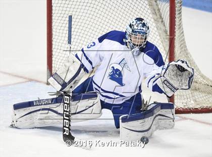 Thumbnail 3 in Fairfield Prep vs. Darien (CIAC D1 Final) photogallery.