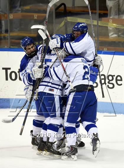 Thumbnail 1 in Fairfield Prep vs. Darien (CIAC D1 Final) photogallery.