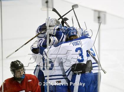 Thumbnail 1 in Fairfield Prep vs. Darien (CIAC D1 Final) photogallery.