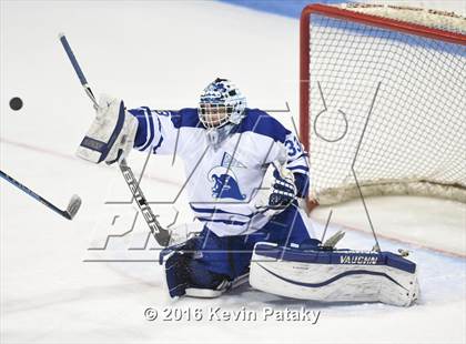 Thumbnail 3 in Fairfield Prep vs. Darien (CIAC D1 Final) photogallery.