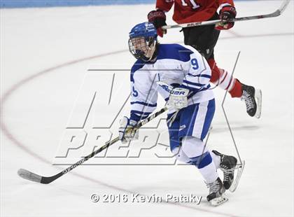 Thumbnail 1 in Fairfield Prep vs. Darien (CIAC D1 Final) photogallery.