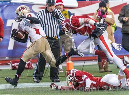 Thumbnail 3 in Everett vs. Barnstable (MIAA Division 1A East Final) photogallery.