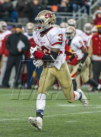 Thumbnail 3 in Everett vs. Barnstable (MIAA Division 1A East Final) photogallery.