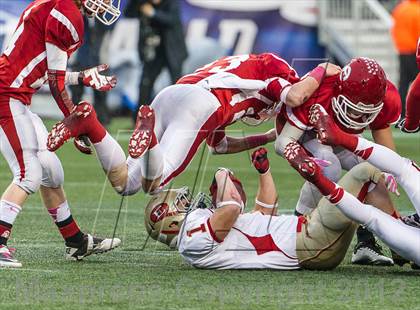 Thumbnail 2 in Everett vs. Barnstable (MIAA Division 1A East Final) photogallery.