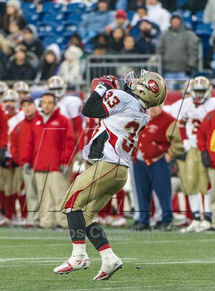 Thumbnail 2 in Everett vs. Barnstable (MIAA Division 1A East Final) photogallery.
