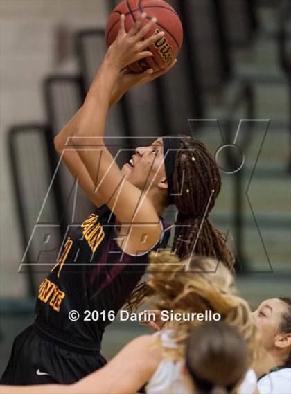 Thumbnail 3 in Mountain Pointe @ Basha photogallery.