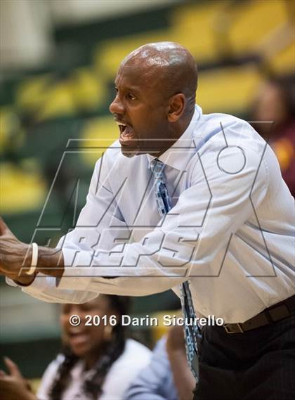 Thumbnail 1 in Mountain Pointe @ Basha photogallery.