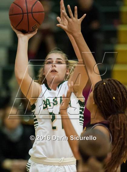 Thumbnail 3 in Mountain Pointe @ Basha photogallery.