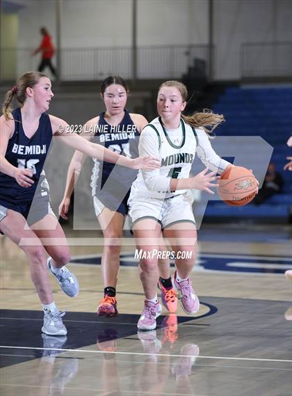 Thumbnail 3 in Bemidji vs. Mounds View photogallery.