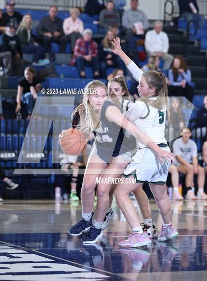 Thumbnail 3 in Bemidji vs. Mounds View photogallery.
