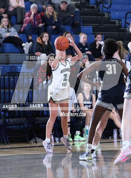 Thumbnail 1 in Bemidji vs. Mounds View photogallery.