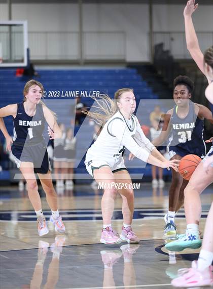 Thumbnail 1 in Bemidji vs. Mounds View photogallery.