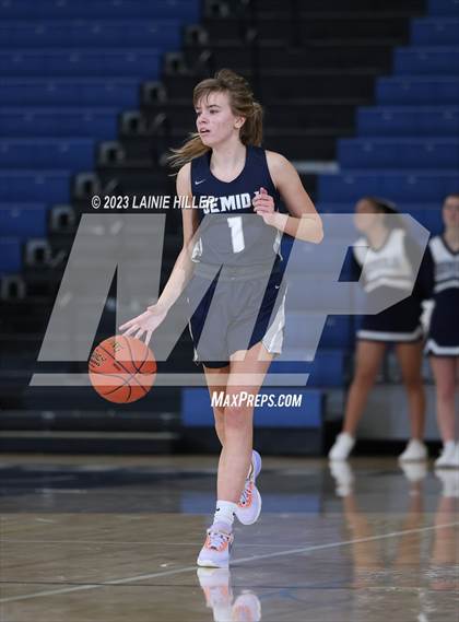 Thumbnail 1 in Bemidji vs. Mounds View photogallery.
