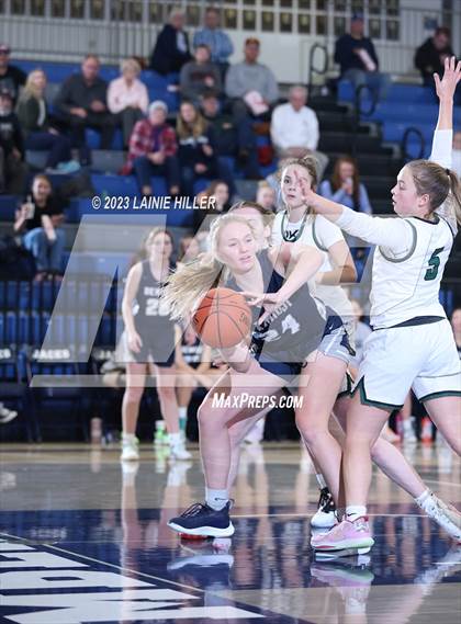 Thumbnail 1 in Bemidji vs. Mounds View photogallery.