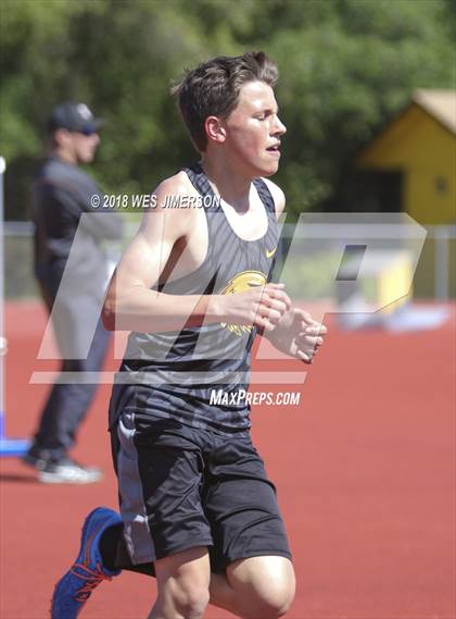 Thumbnail 3 in Sierra Foothill League Tri Meet photogallery.