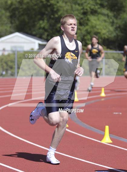Thumbnail 2 in Sierra Foothill League Tri Meet photogallery.