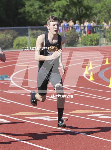 Thumbnail 3 in Sierra Foothill League Tri Meet photogallery.