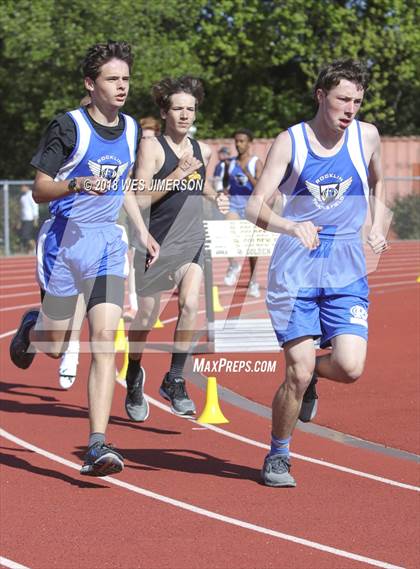 Thumbnail 2 in Sierra Foothill League Tri Meet photogallery.