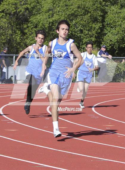 Thumbnail 2 in Sierra Foothill League Tri Meet photogallery.