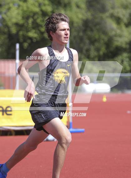 Thumbnail 3 in Sierra Foothill League Tri Meet photogallery.