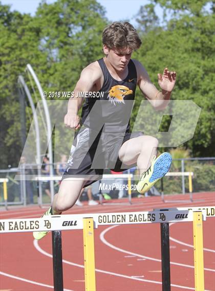 Thumbnail 2 in Sierra Foothill League Tri Meet photogallery.