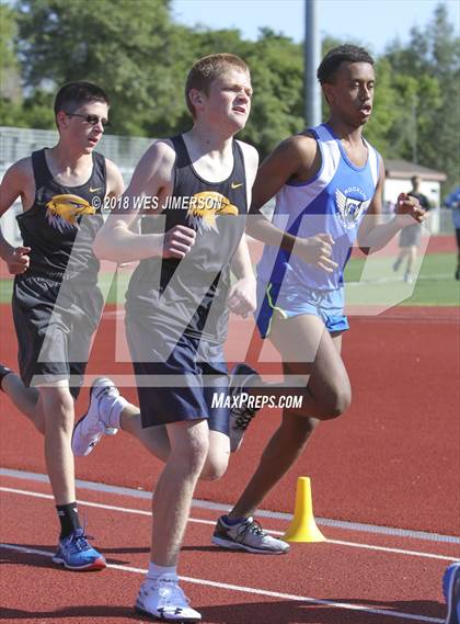 Thumbnail 3 in Sierra Foothill League Tri Meet photogallery.