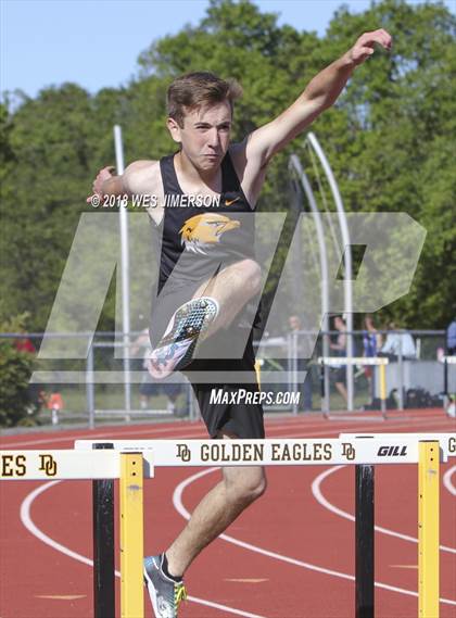 Thumbnail 2 in Sierra Foothill League Tri Meet photogallery.