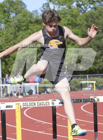 Thumbnail 3 in Sierra Foothill League Tri Meet photogallery.