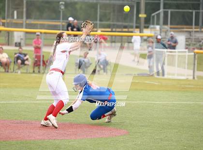 Thumbnail 3 in Pineville vs. John Curtis Christian (LHSAA Division 1 Non Select Semifinal) photogallery.