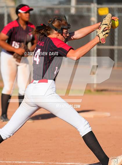 Thumbnail 1 in Campo Verde @ Williams Field photogallery.