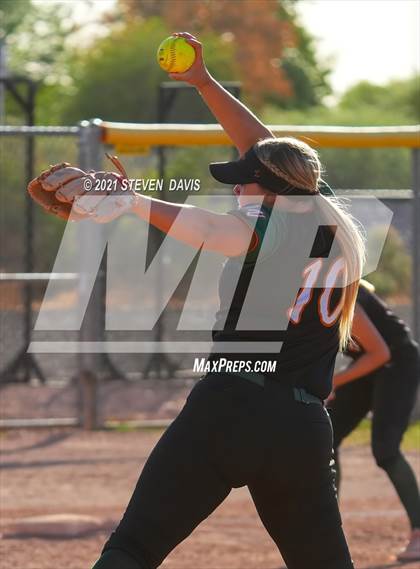 Thumbnail 1 in Campo Verde @ Williams Field photogallery.